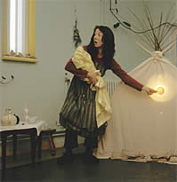 Hannah Fox performs
